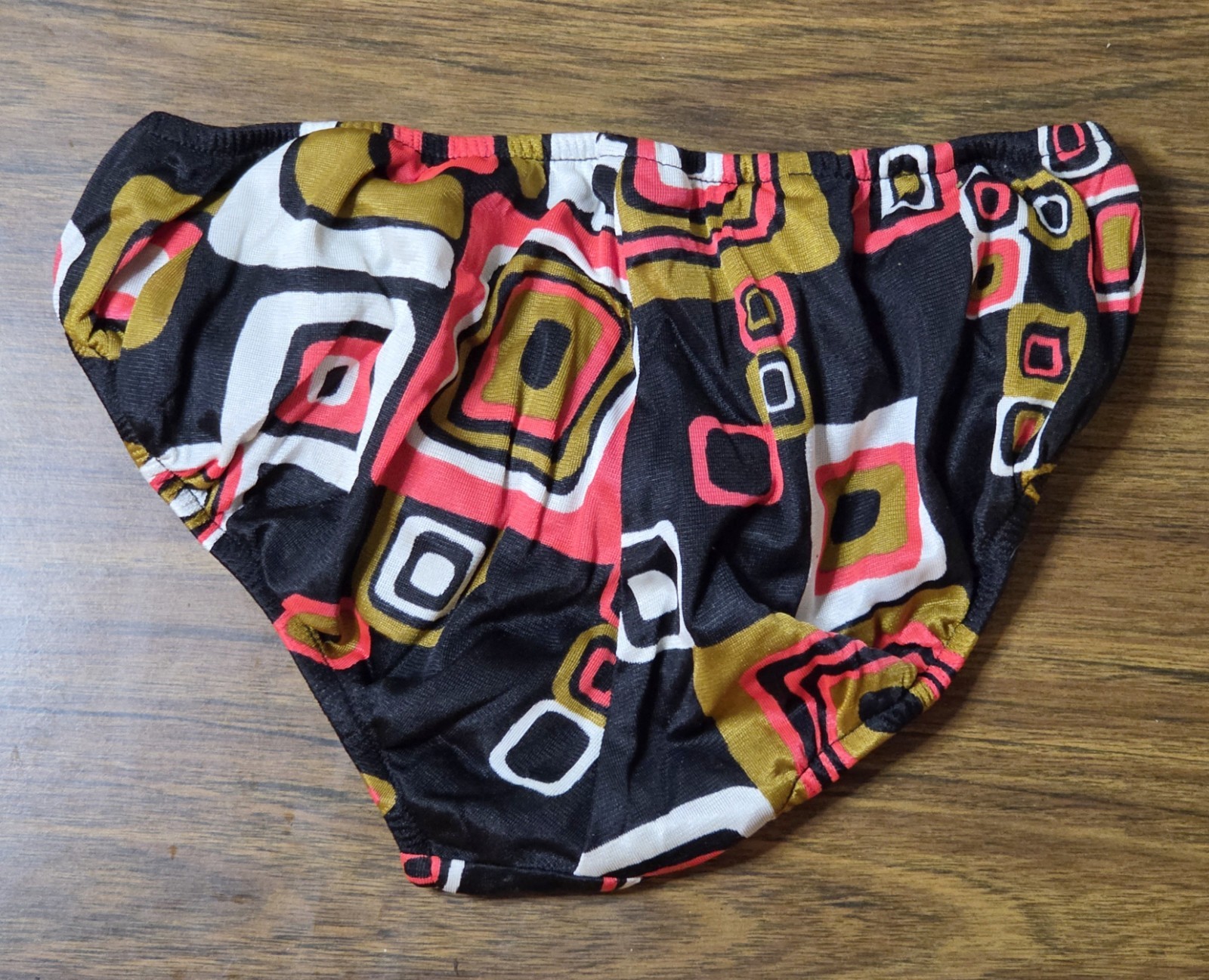 Vintage Miss Hawaii Mod Geometric Triangle Bikini Set Black Pink 60s 70s Retro