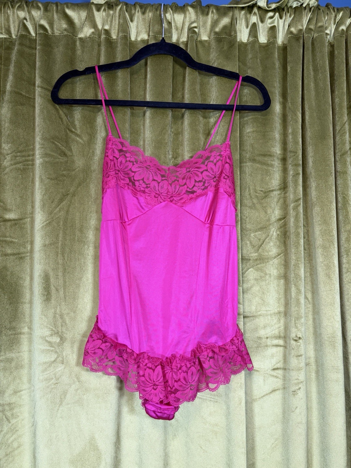 Vintage Juliara Pink Lace Strappy Linergie Teddy Teddie. Size Medium.