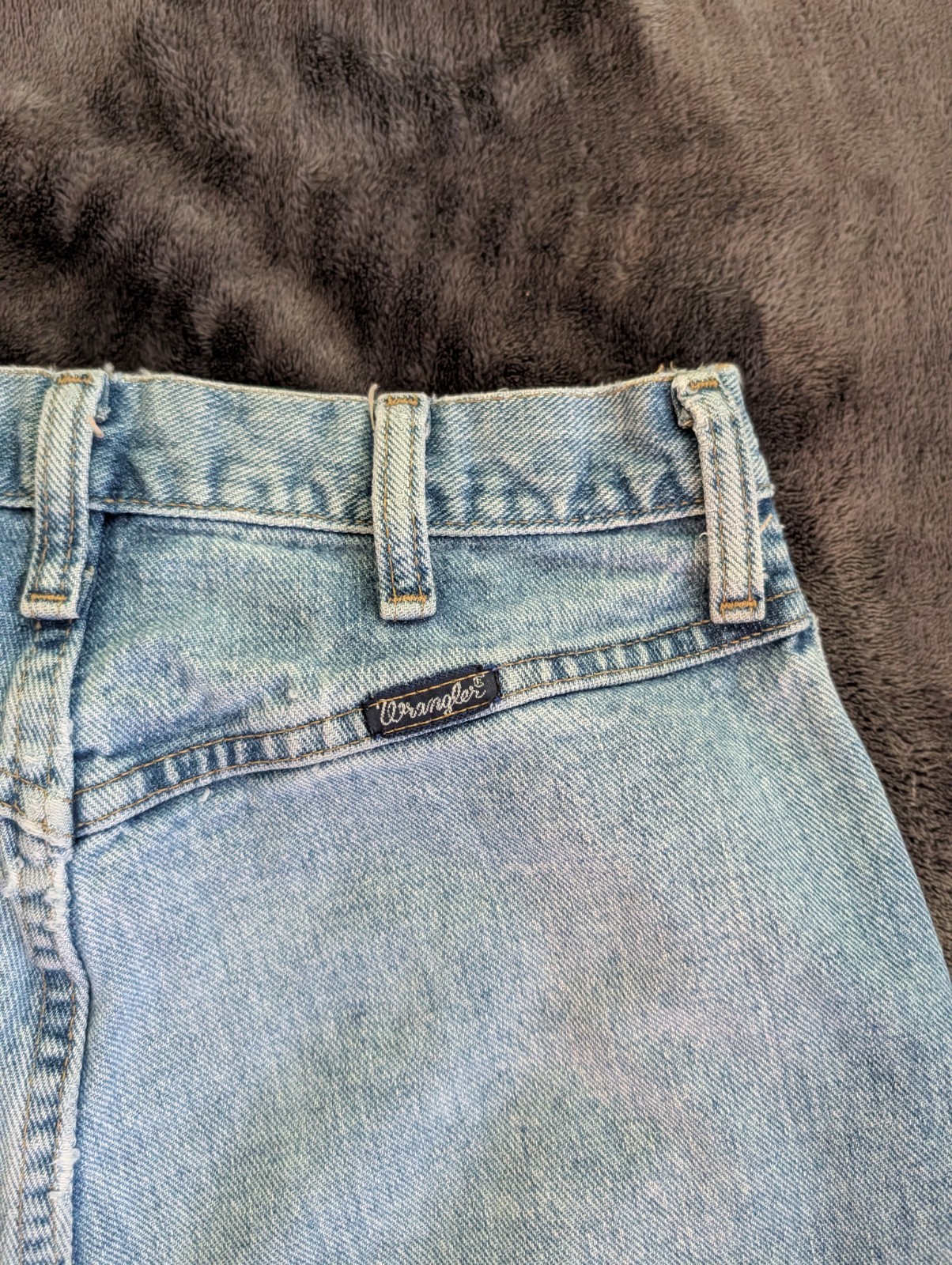 Vintage 90s Era Wrangler Light Wash Jeans: No Back Pockets!