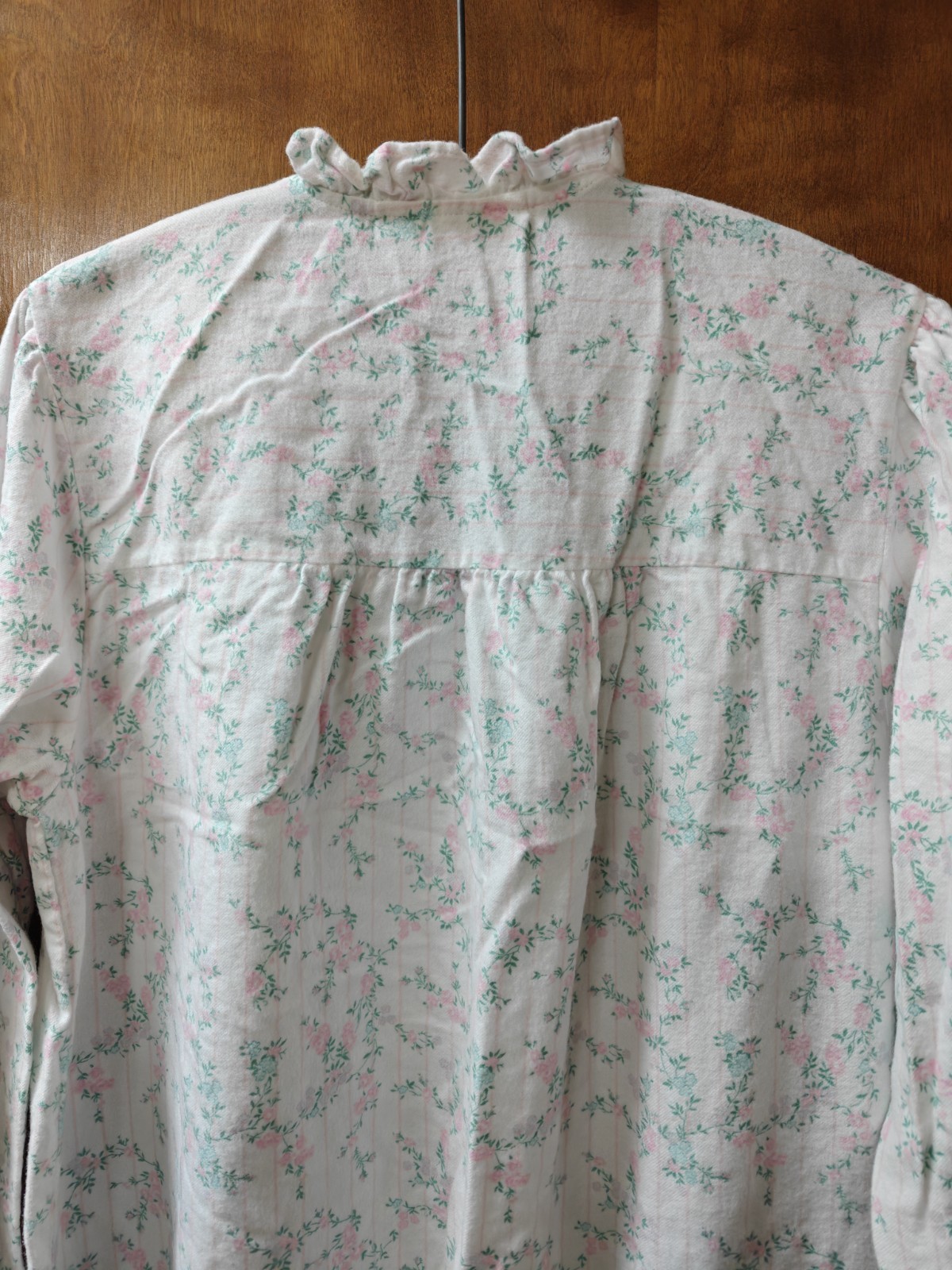 Vintage Carriage Court Robe/Nightgown Medium Ruffled Cottagecore Cotton Flannel