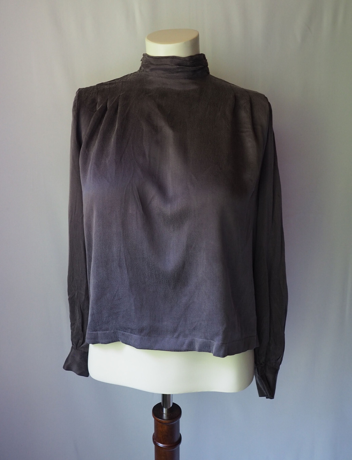 Vintage Doncaster USA 100% Silk Washed Crepe Blouse Cropped Pleated Purple