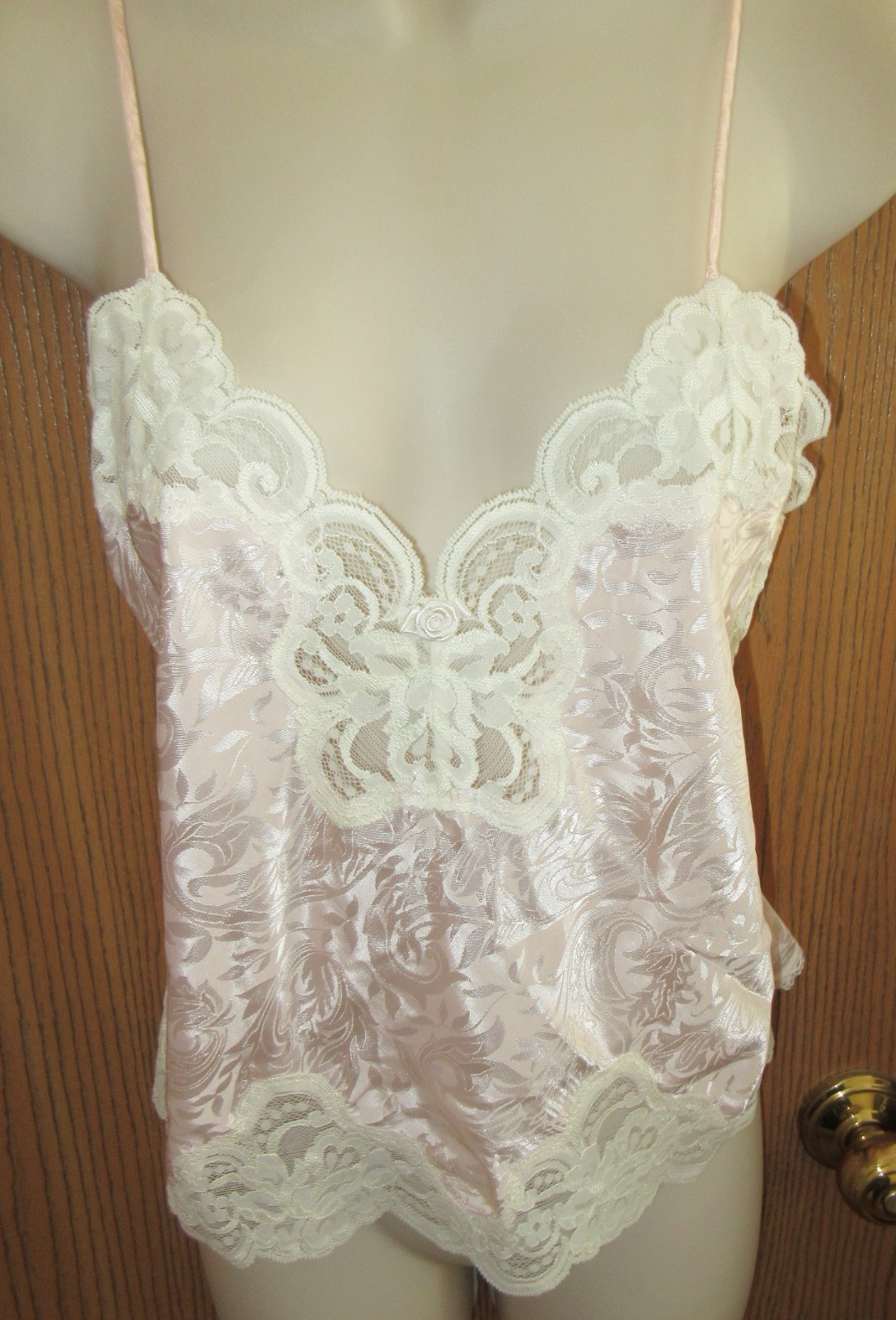 LUCIE ANN II PINK 4″LACE camisole BRIDAL wet look satin top sz 36 / M 36″ bust