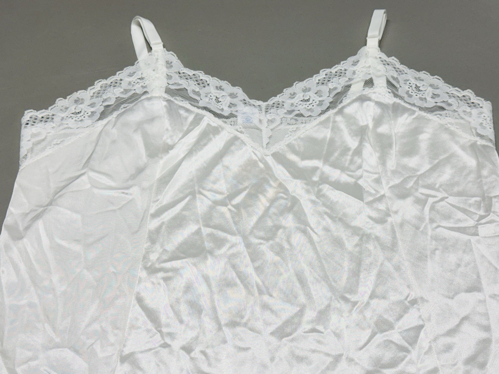 Vtg Velrose Camisole Cami Sz 42 White Silky Antron III Nylon Lace Fairy Top USA