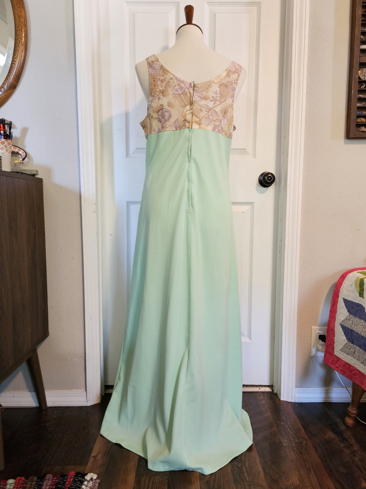 Vintage 1960s Green And Tan Empire Waist Sleeveless Maxi Dress Size 8/10 Medium