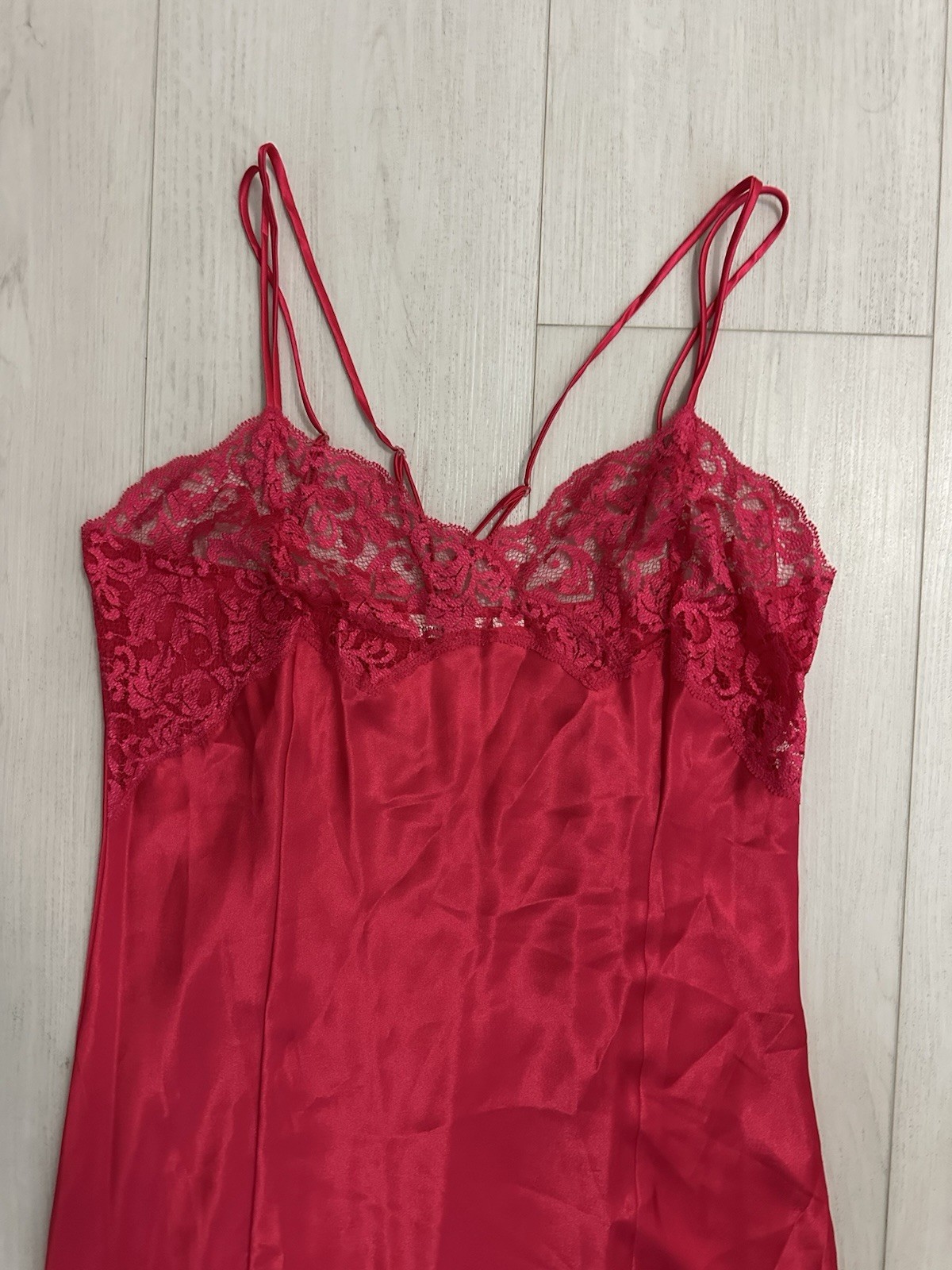 Vintage Victoria’s Secret Satin Robe & Nightgown Set Sz L – Fuchsia Pink – Lace