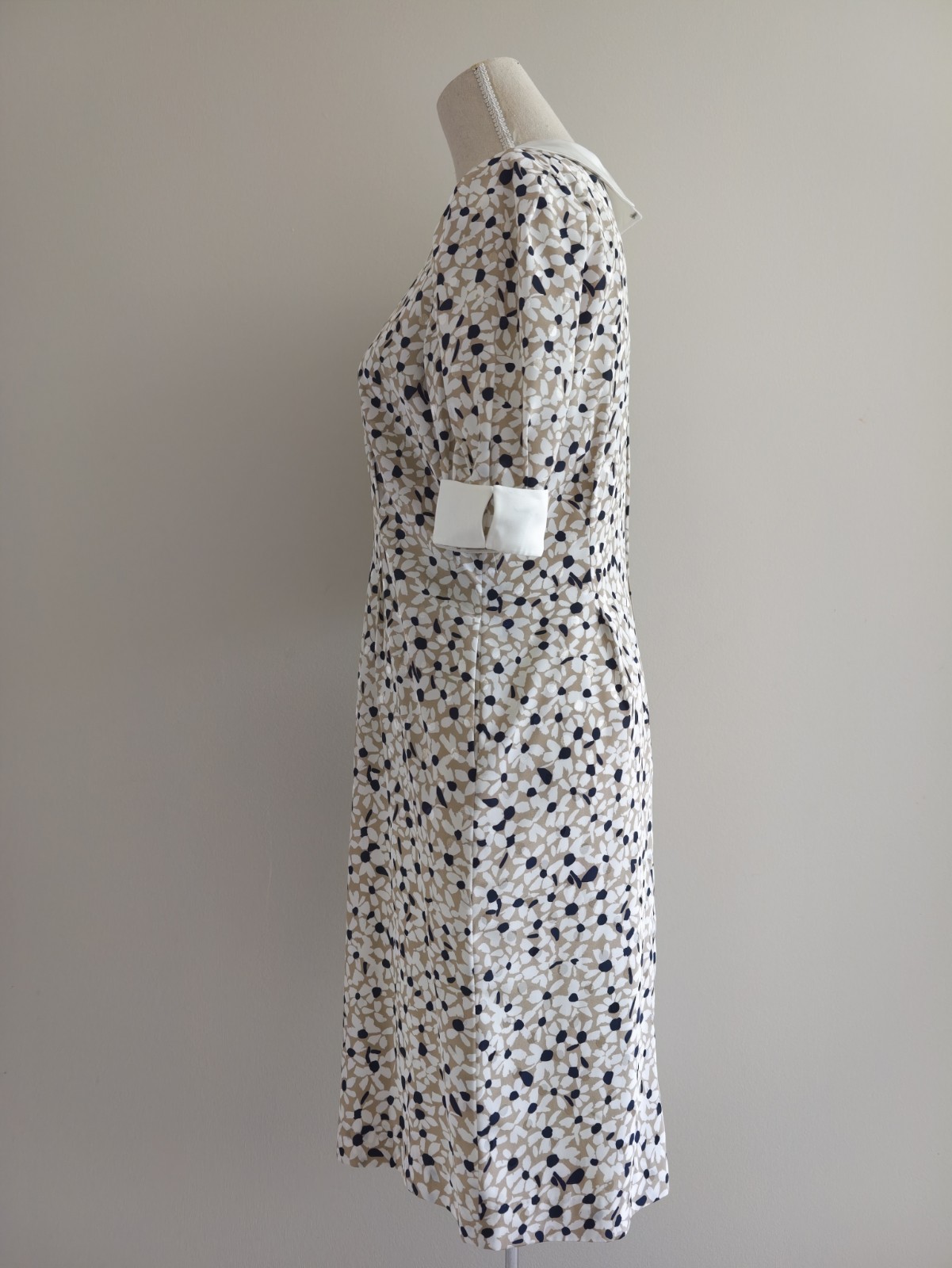 Vintage Hanae Mori Peter Collar Floral Print Sress