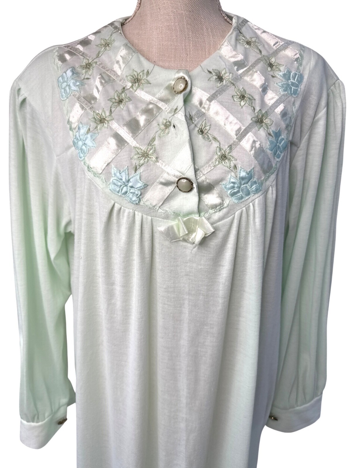 Vintage MM High Fashion Mint Green Nightgown W/Satin Floral Yoke/Pearl Buttons L