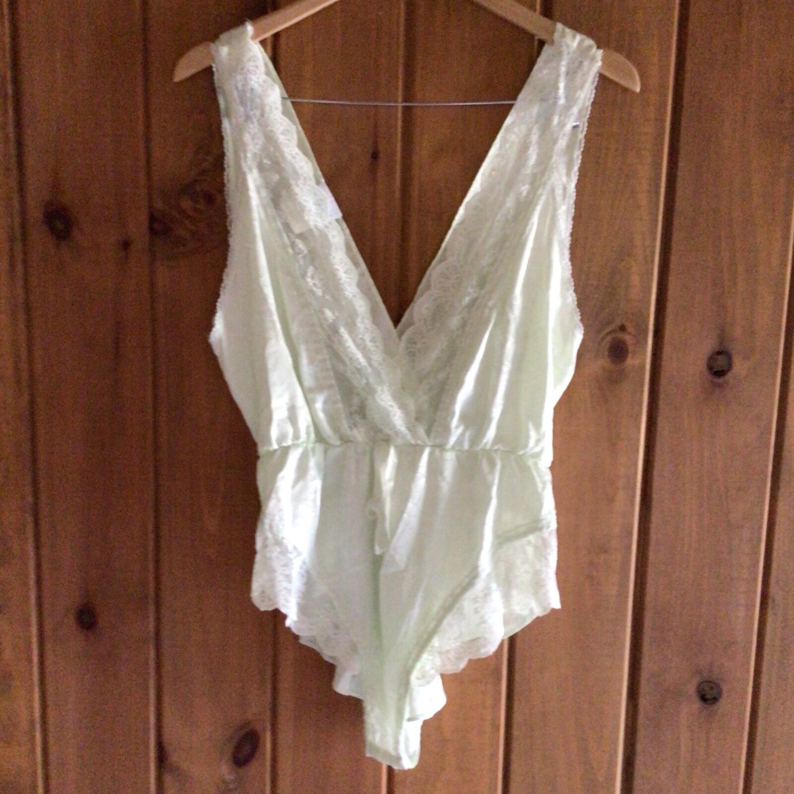 Vintage Gilligan & O’Malley Size M 12-14 Pale Green with Lace Teddy Lingerie 