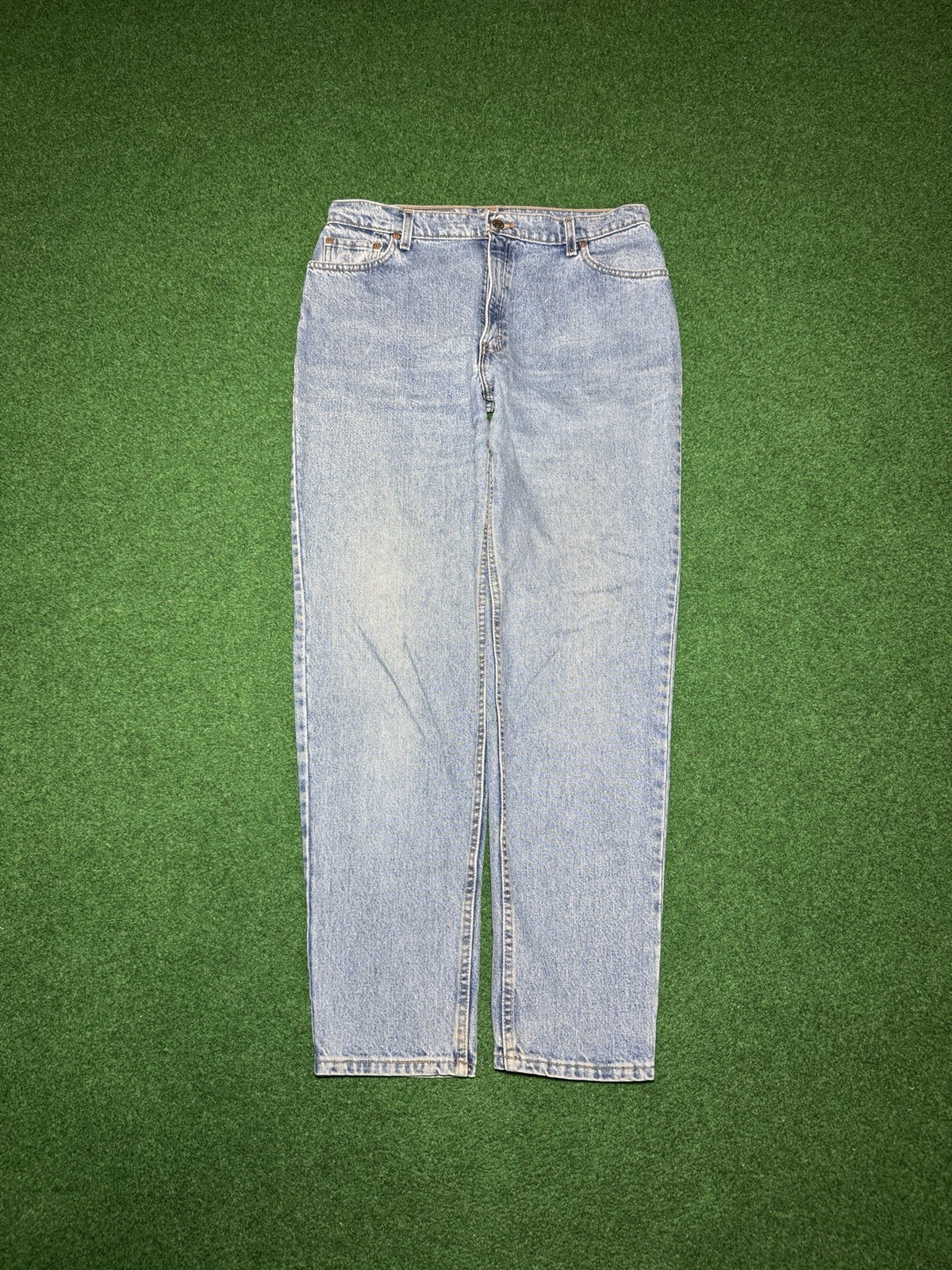 Levis 550 Womens 16 Vintage 90s Relaxed 35×32 Light Wash Wide Leg Tapered Jeans