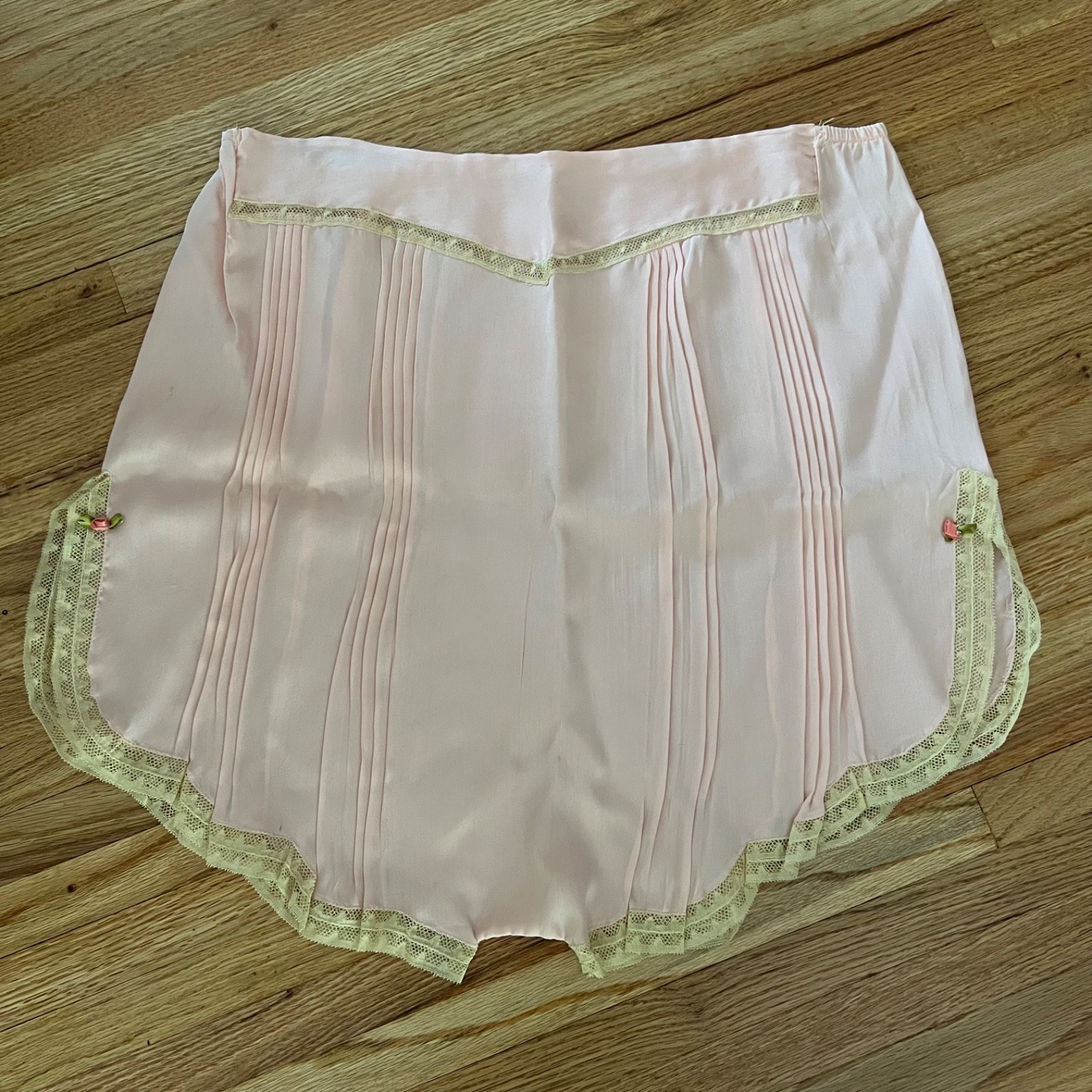 Vintage Sexy Lingerie 1930’s 40’s pink silky pants lace lingerie boudoir shorts