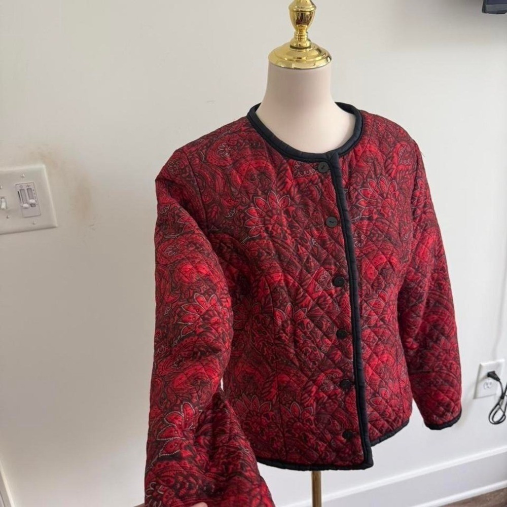 Vintage Silkland 100% Silk Red & Black Paisley Quilted Jacket Size L