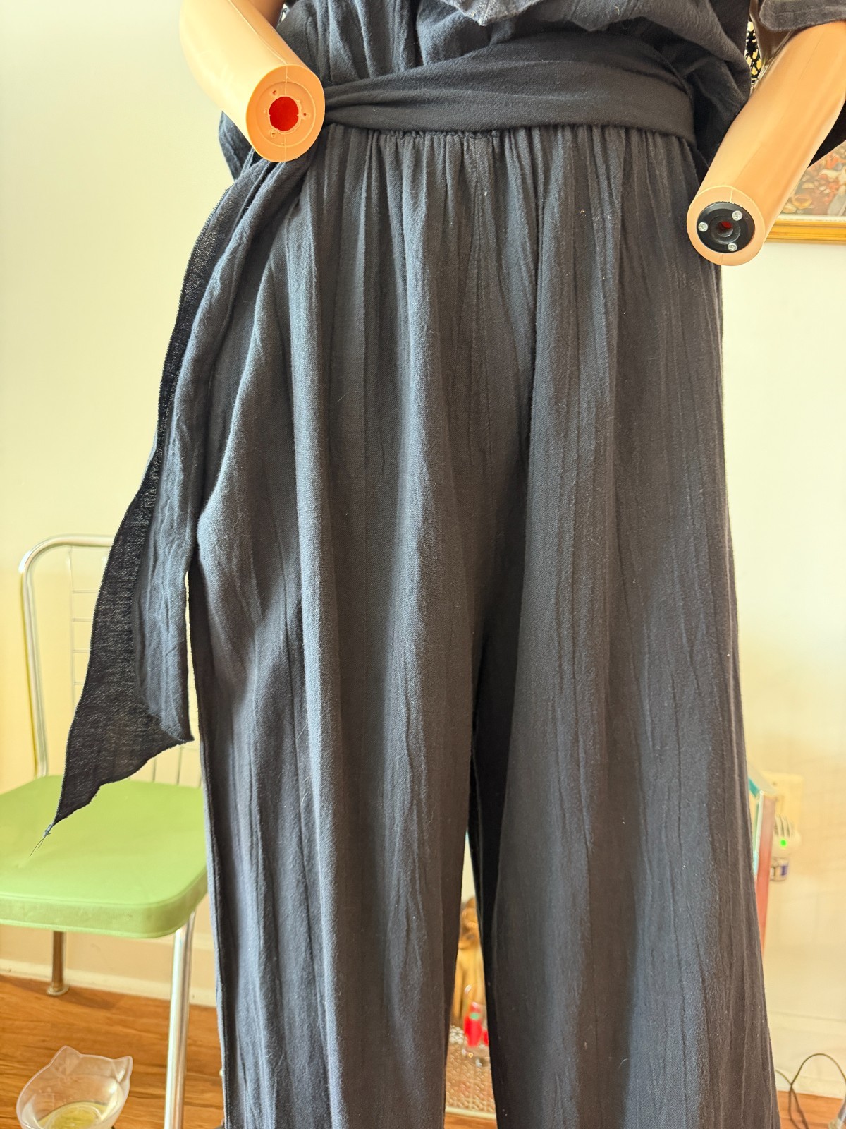 🖤 Vtg 70s Leisure Living Black 100% Cotton Bib Boho Hippie Jumpsuit Romper S