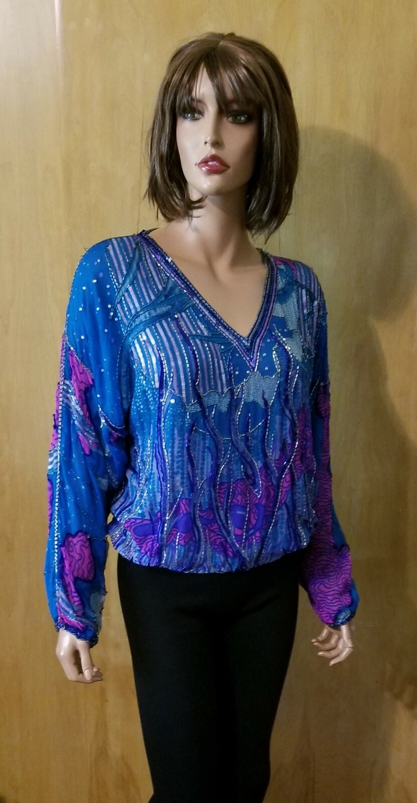 VTG. WOMEN’S JUDITH ANN CREATIONS SILK TOP W/BEADING & SEQUINS ~ SMALL