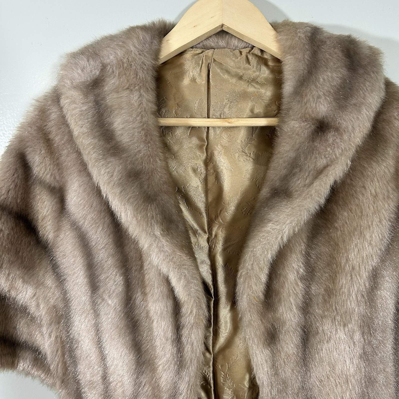 Vintage 50’s Faux Fur Regina Glenara By Glenoit Cape Stole Shawl Beige Brown