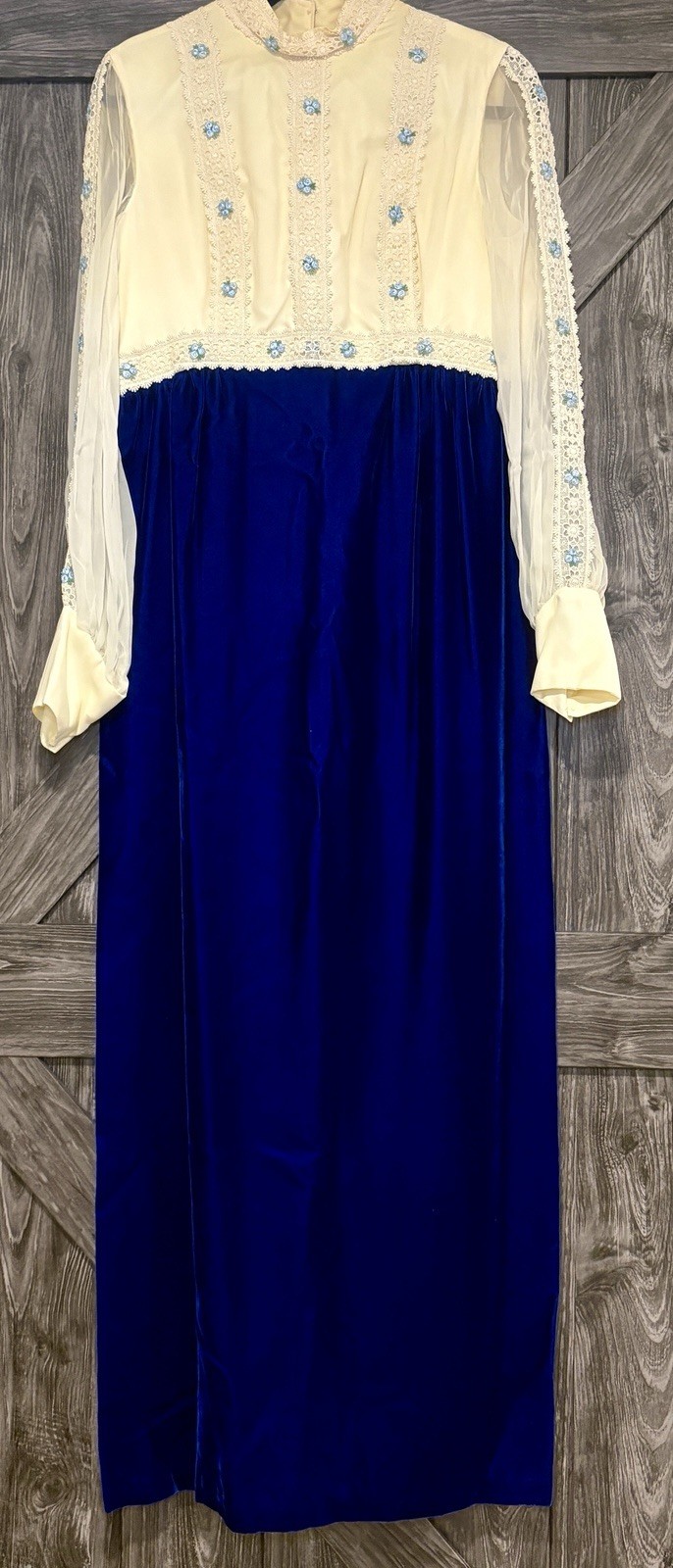 Vintage 1970s Blue Beige Chiffon Velvet Maxi Dress Lace Bodice Sz Medium?
