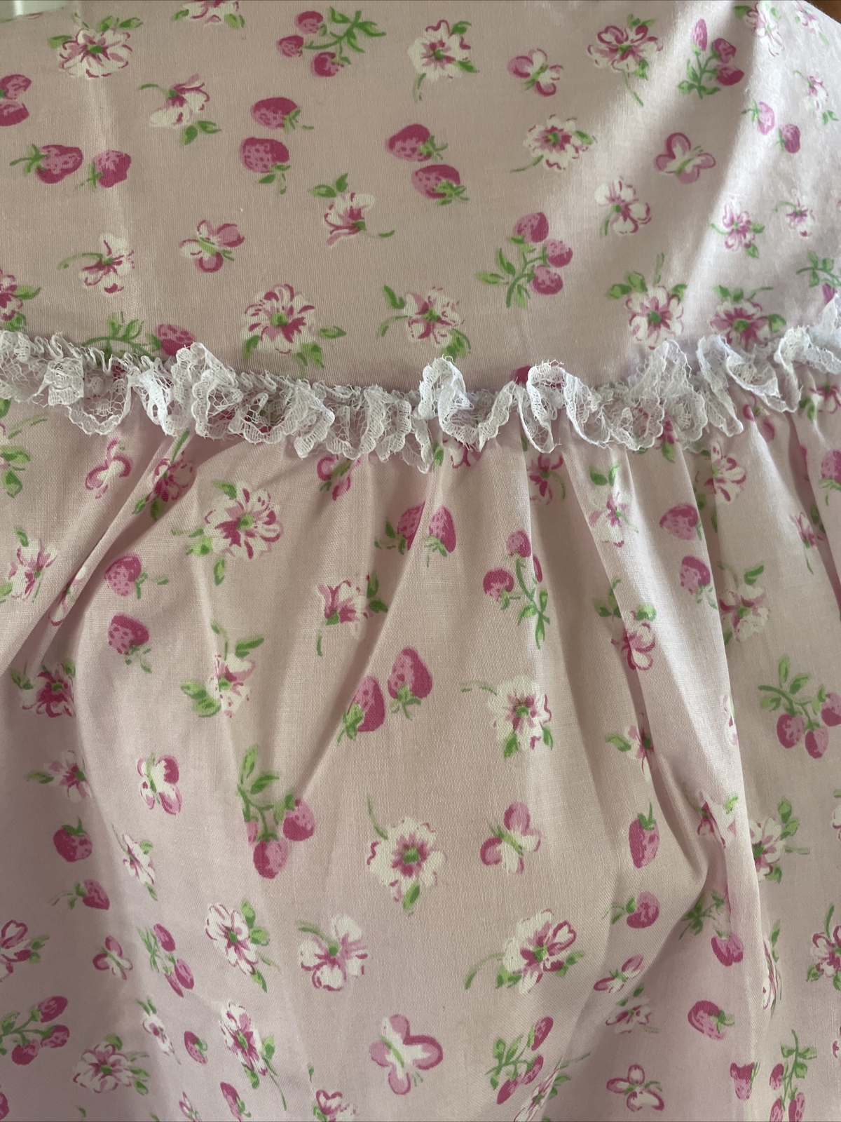 NWT Lady Lindsay Women’s Small Floral Hospital Gown Snap Open Back Dress Pink 2