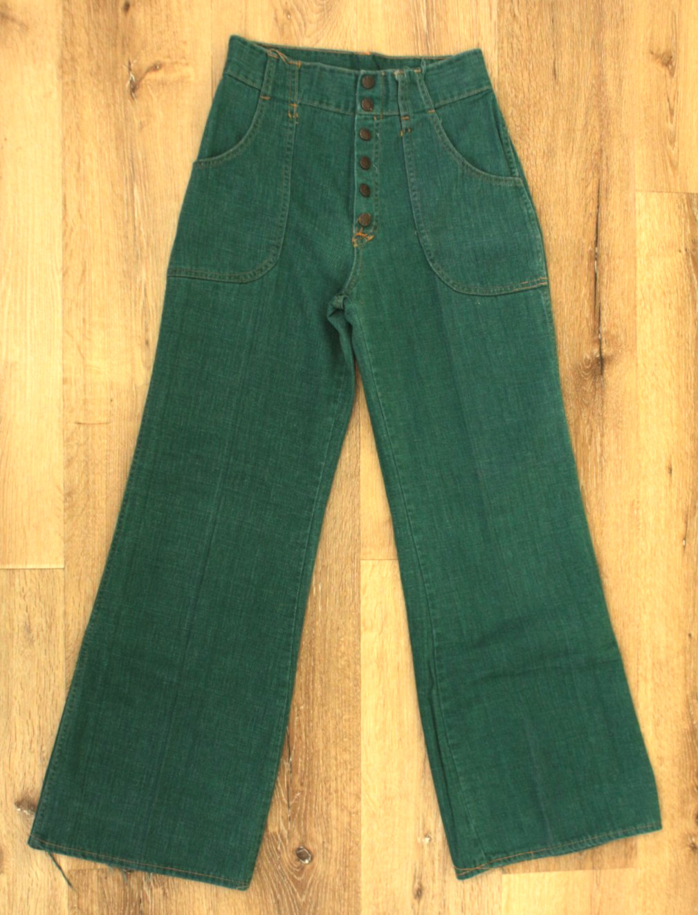 VTG Womens 70s Hunter Green Denim Snap Button Fly Bell Bottom Jeans Sz 28″ 1970s