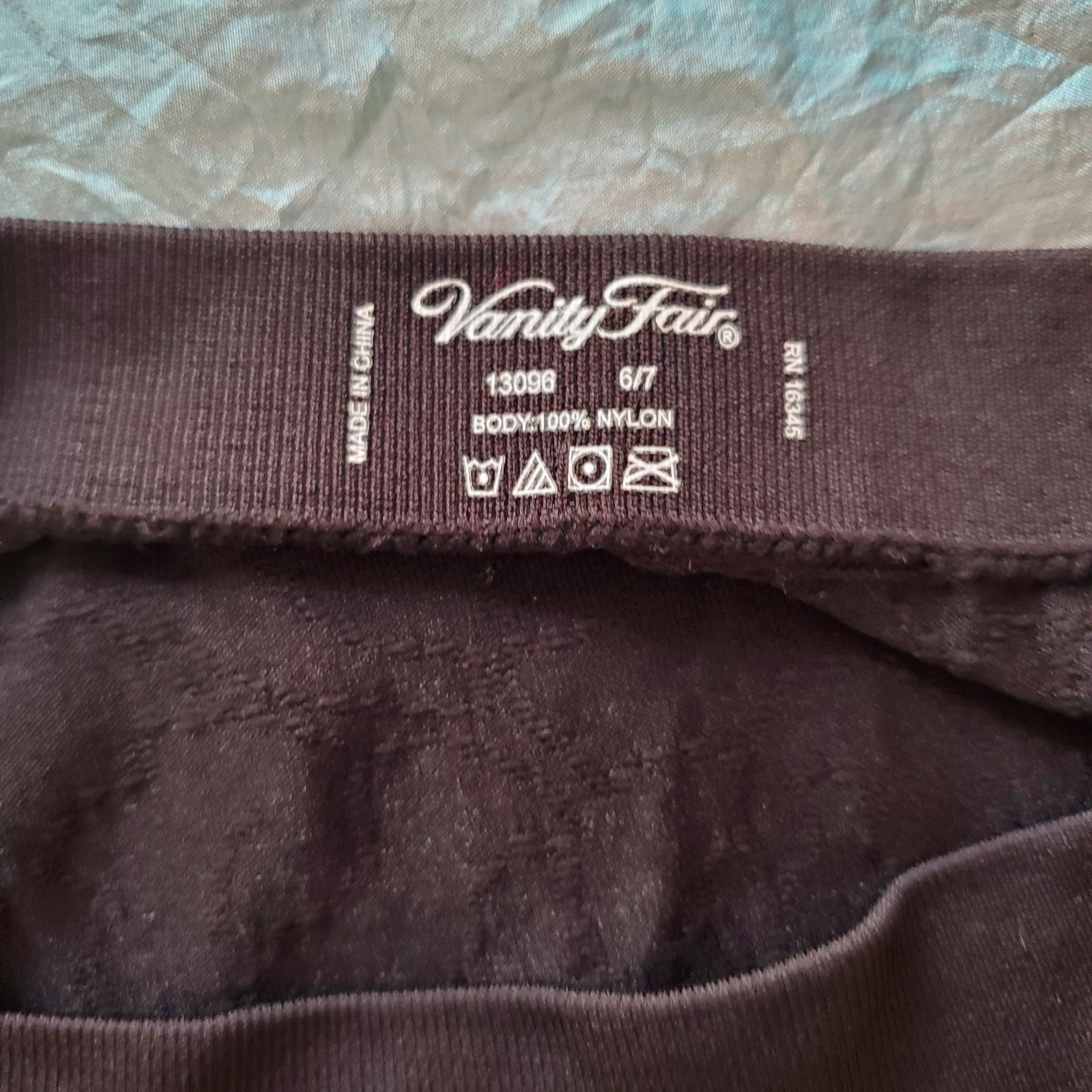Vanity Fair Bundle Lot of 4 Panties Brief Bikini Underwear Size 7 Large