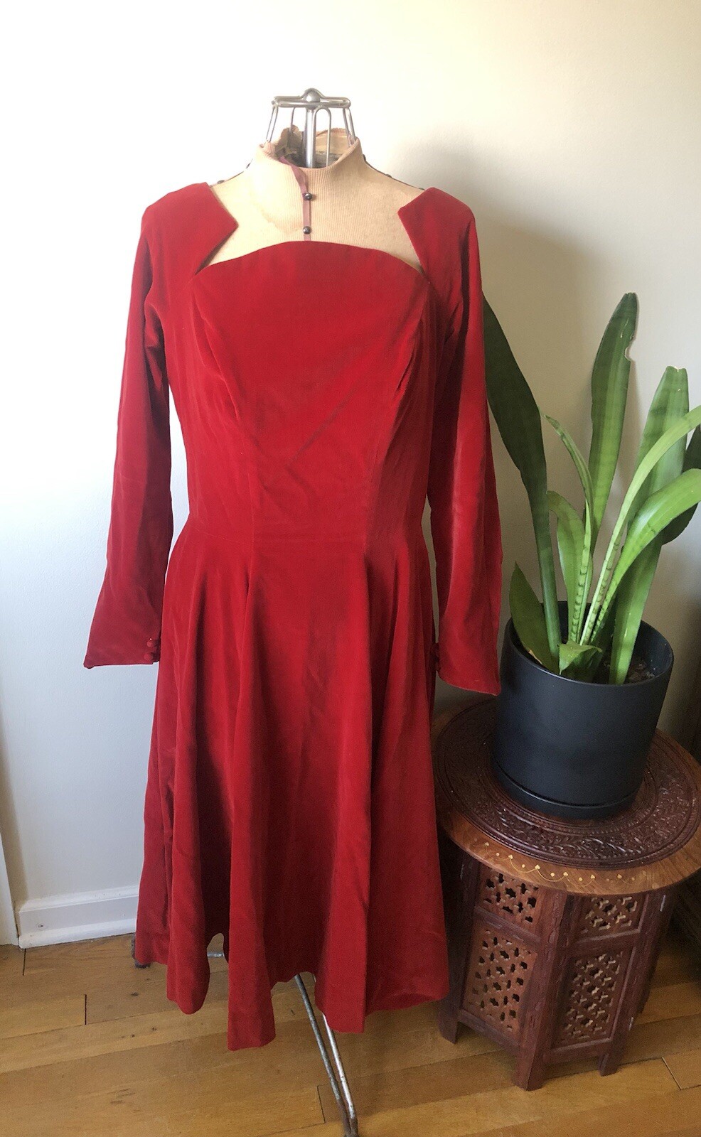 1950’s Lipstick Red Velvet Dress, S/M