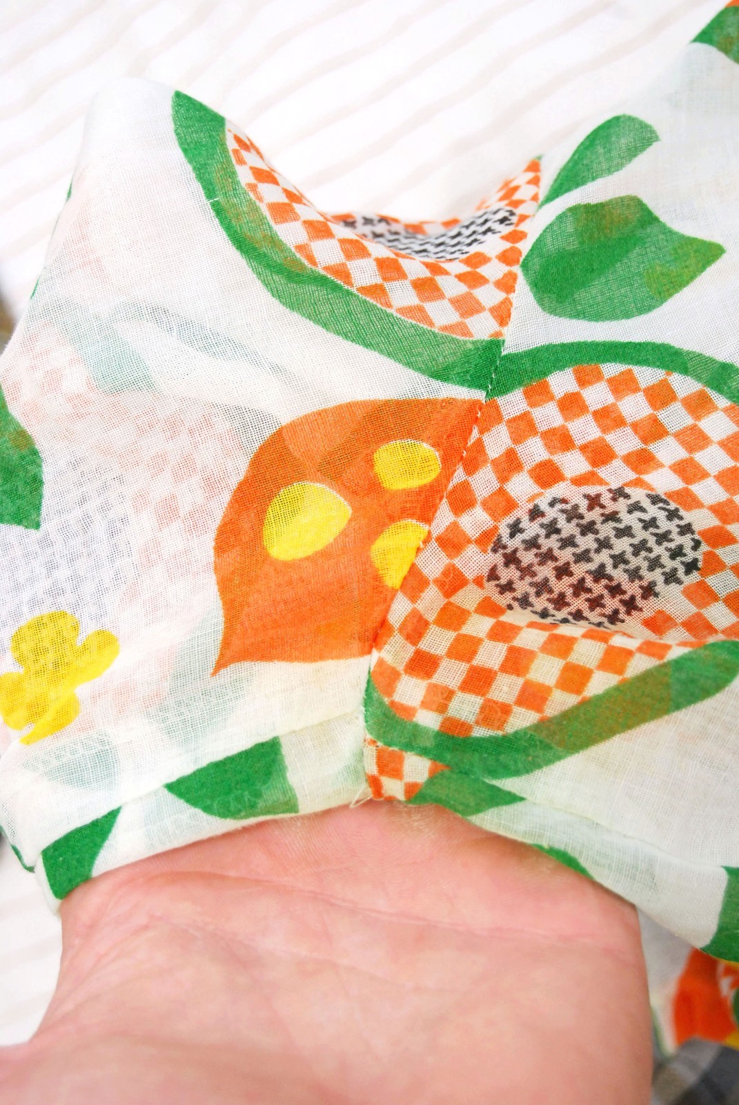 70s Fruit Print Blouse (M) David Smith medium green orange vintage womens top