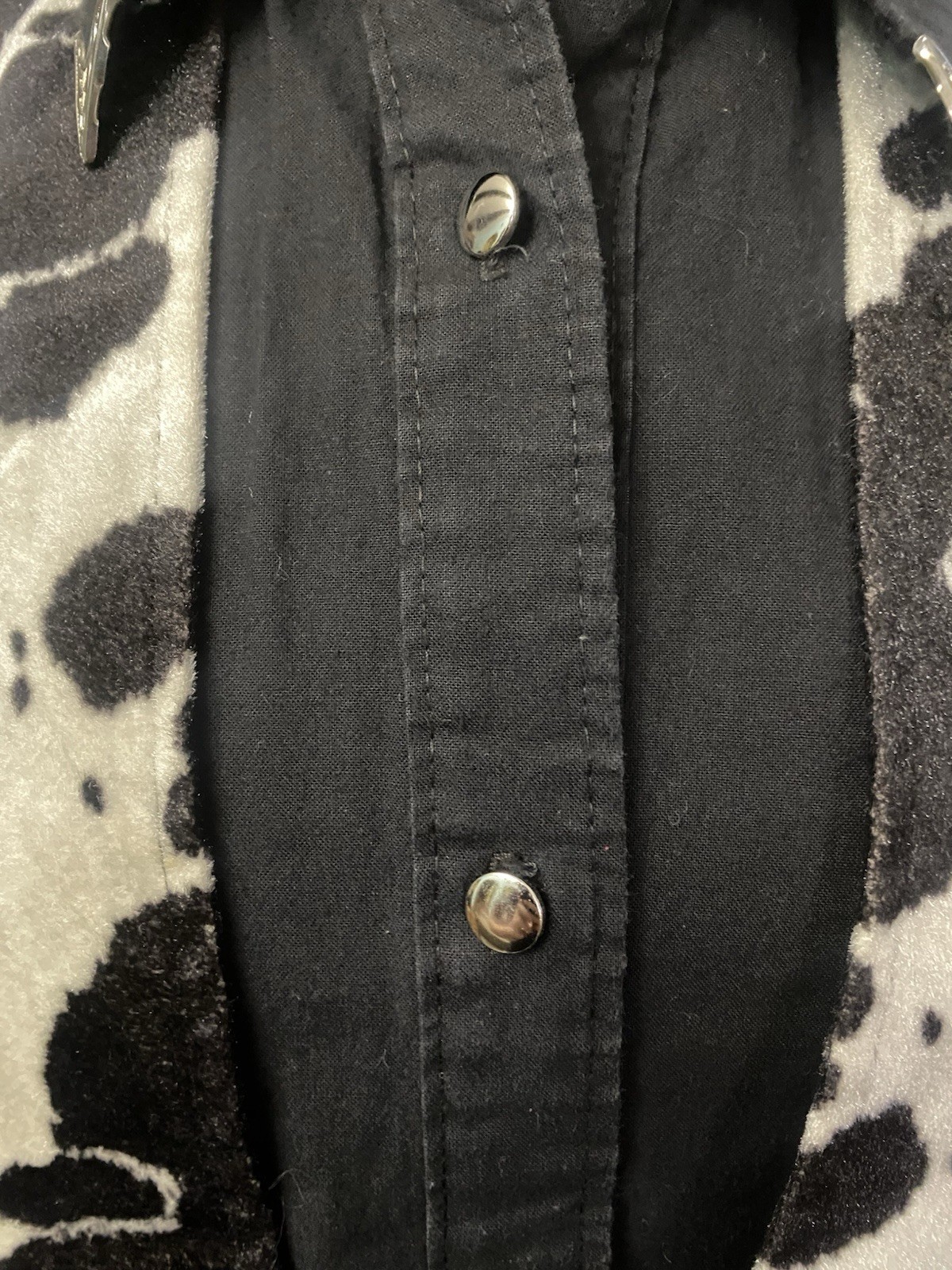 Vintage Sas’sa Womens Western Button Up Shirt Cowhide & Black Rodeo Size Medium