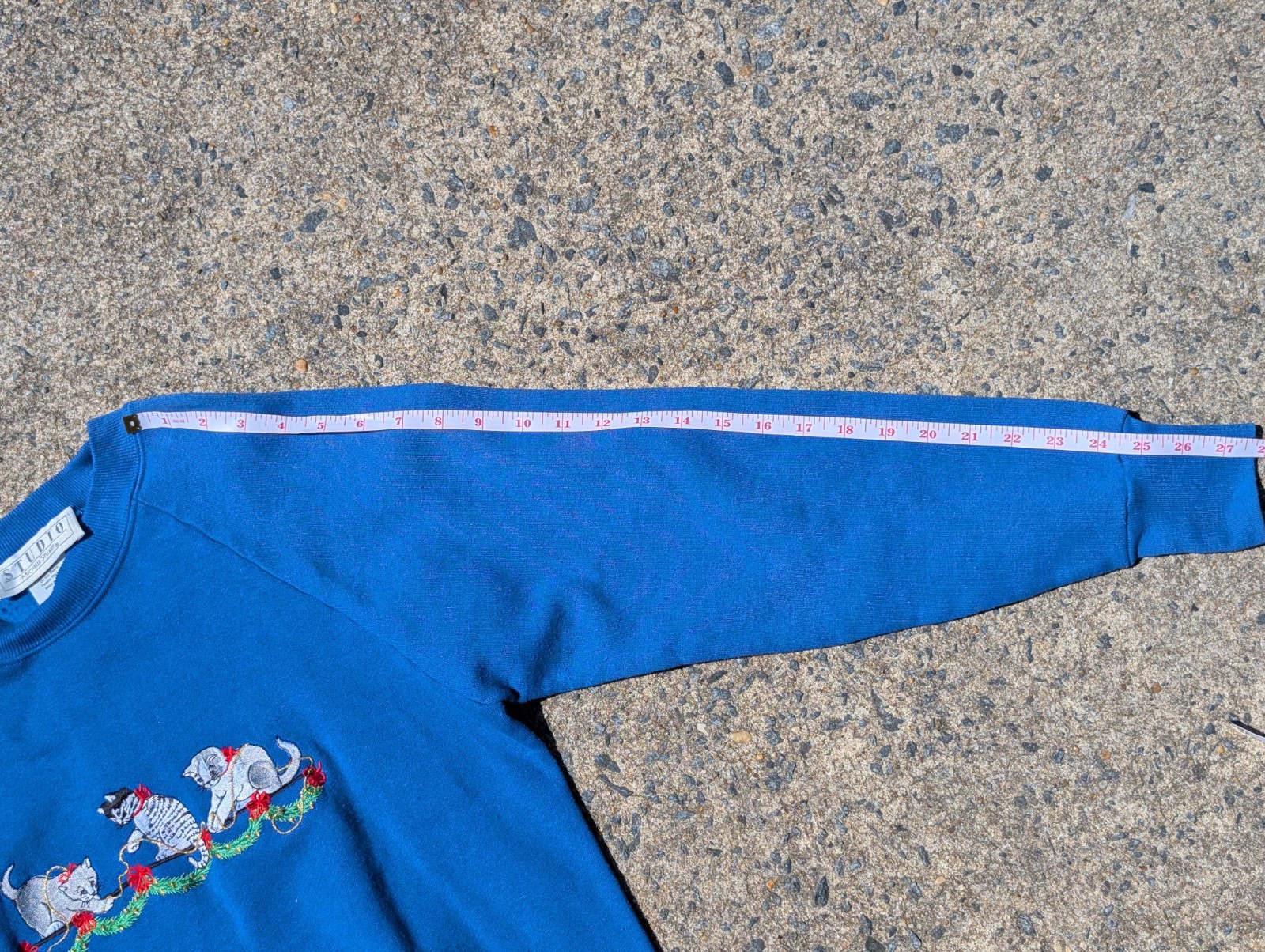 Studio Michelle Stuart Christmas Cat Sweatshirt Medium USA Made Vintage 80s