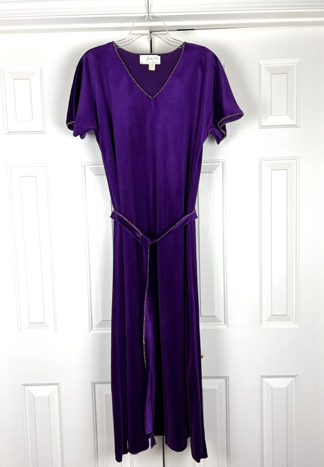 Jenelle California Vintage 1970’s Velour Caftan Hostess Gown Medium Purple Rare