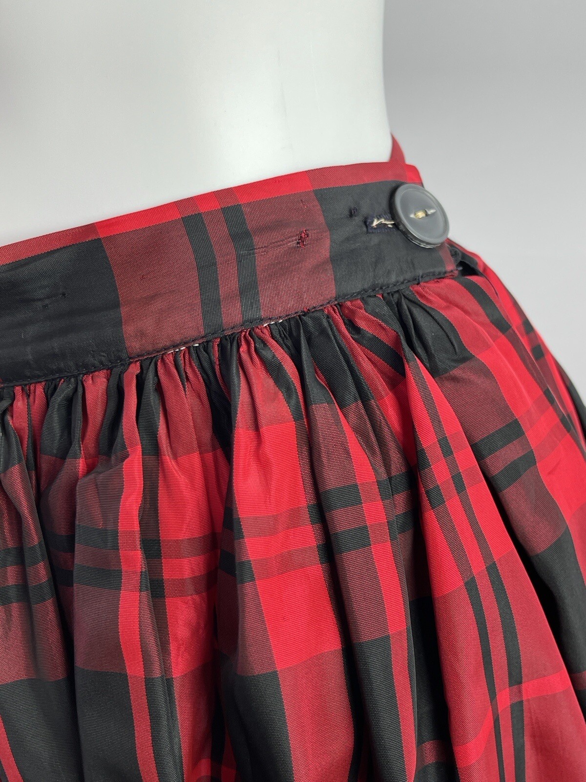 Vintage Patty Woodard California Red Plaid Pleated A-Line Midi Skirt Christmas