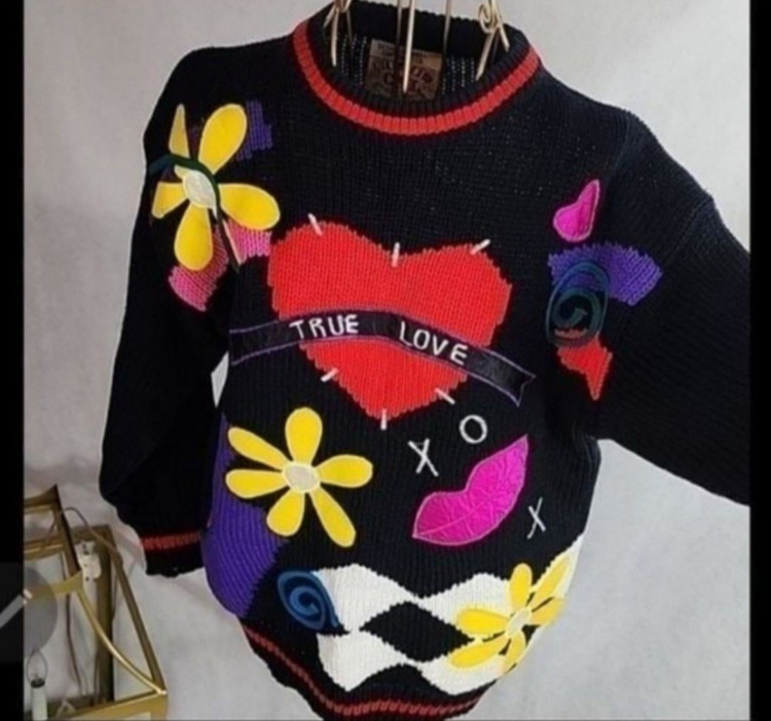 Vintage 80’s Cherry Stix Ltd. Black Abstract Heart Applique Sweater Size M