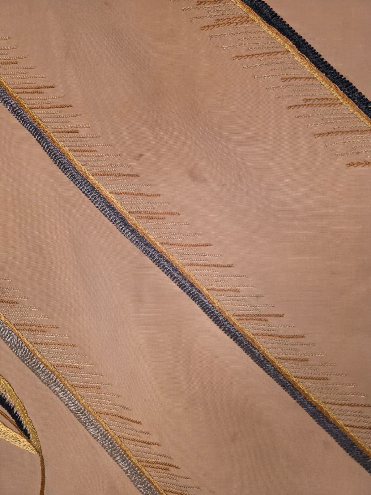 ANTIQUE 1920’S HAND EMBROIDERED SILK SHAWL FOR DRESS W LONG SILK FRINGE EDGES
