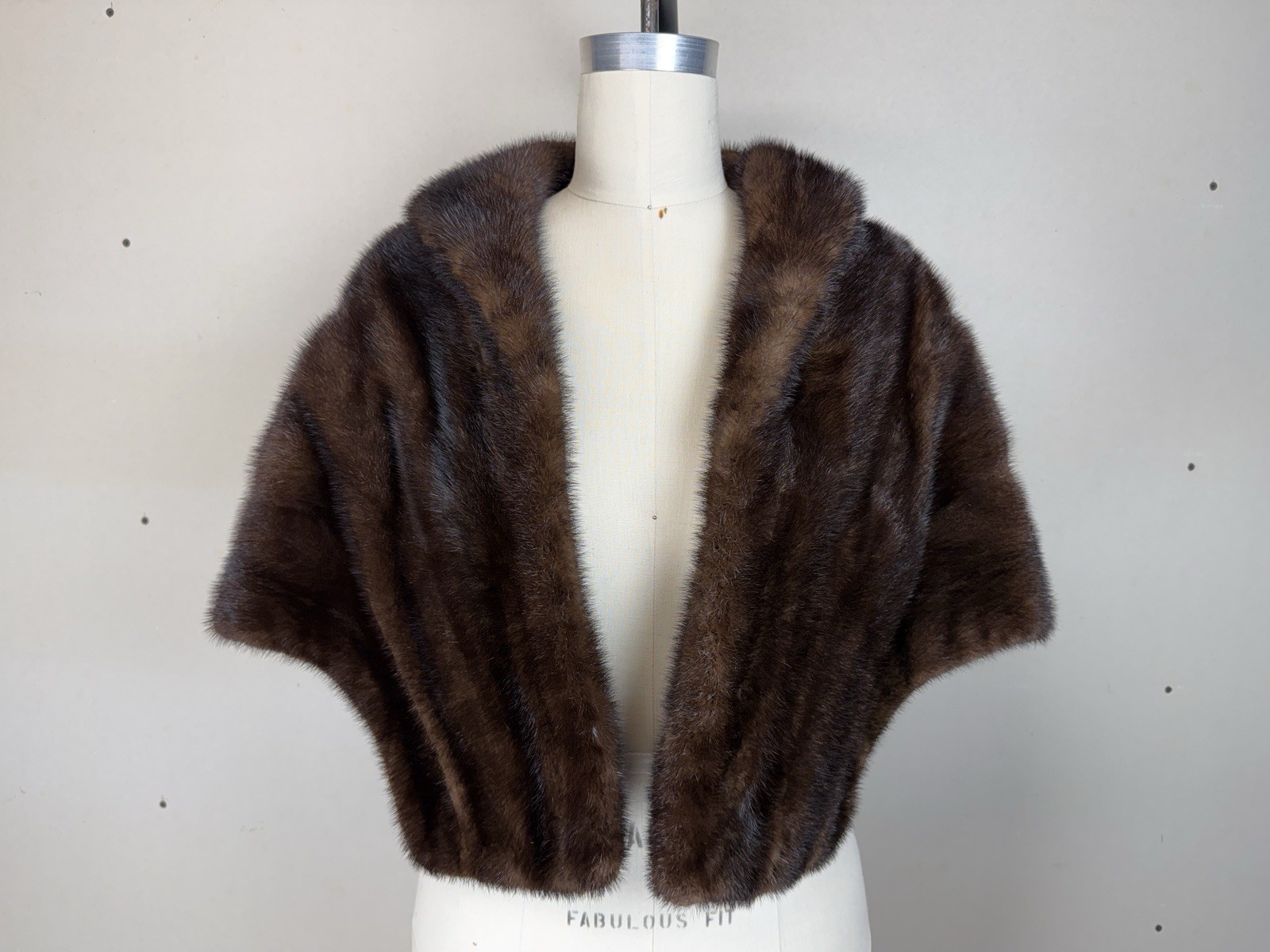 Vintage Fur Stole Cape Brown Mink 40s 50s Shawl Wrap Old Hollywood Glam Beckman