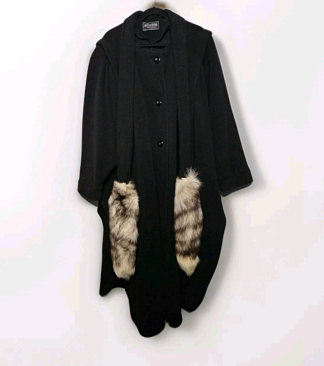 Vintage Komitor Wool Blend Cape Black