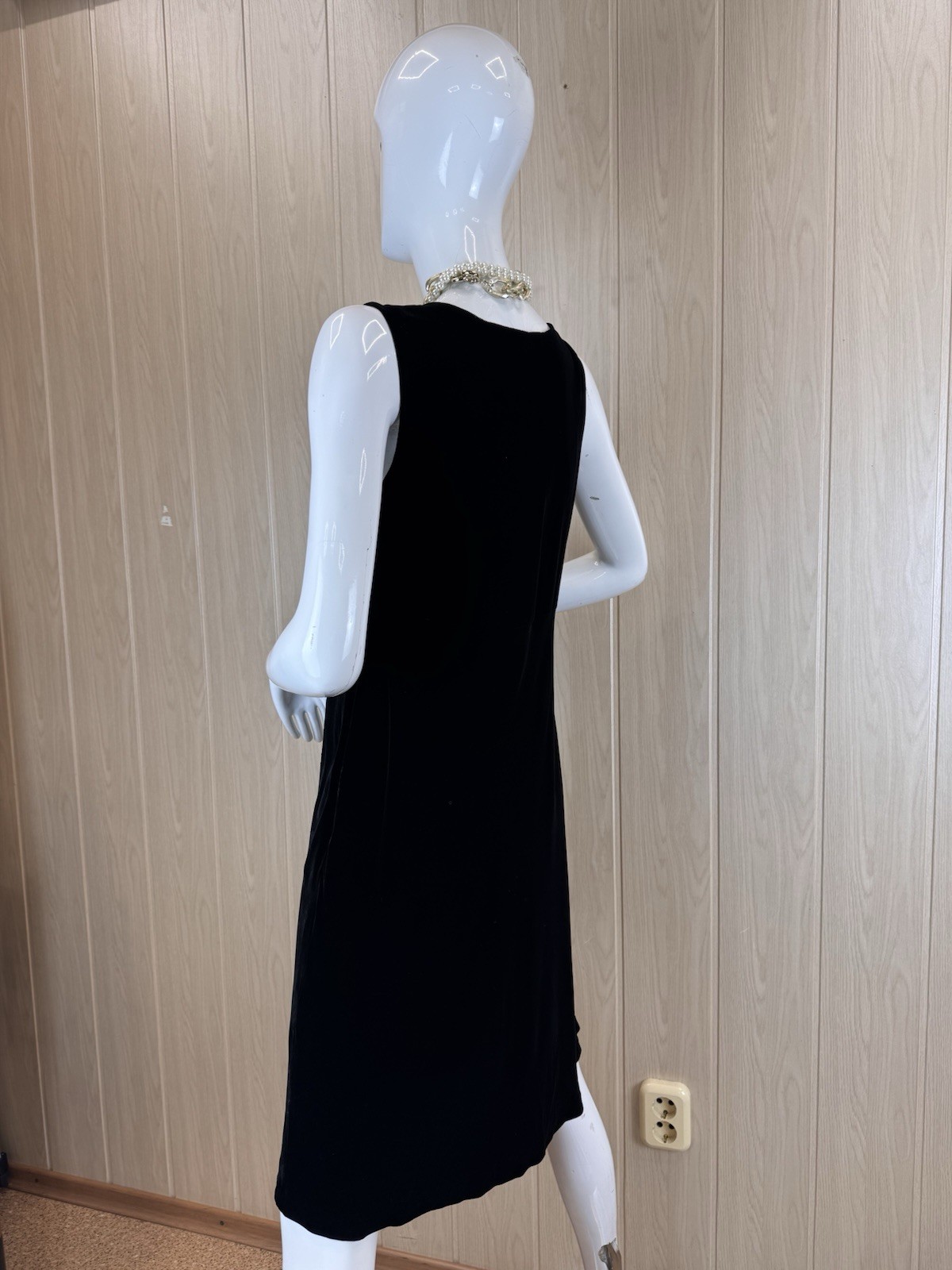 Vintage Laura Ashley Black Crushed Velvet Midi Dress Silk/Viscose UK12 US8