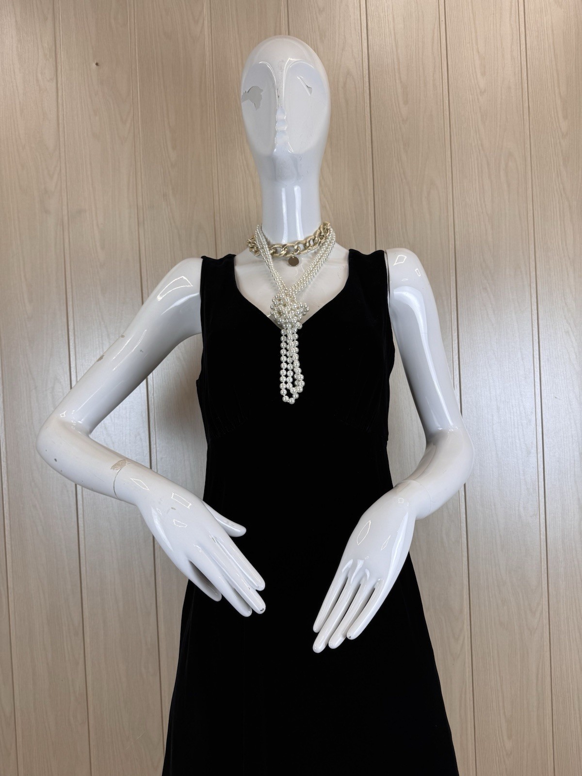 Vintage Laura Ashley Black Crushed Velvet Midi Dress Silk/Viscose UK12 US8