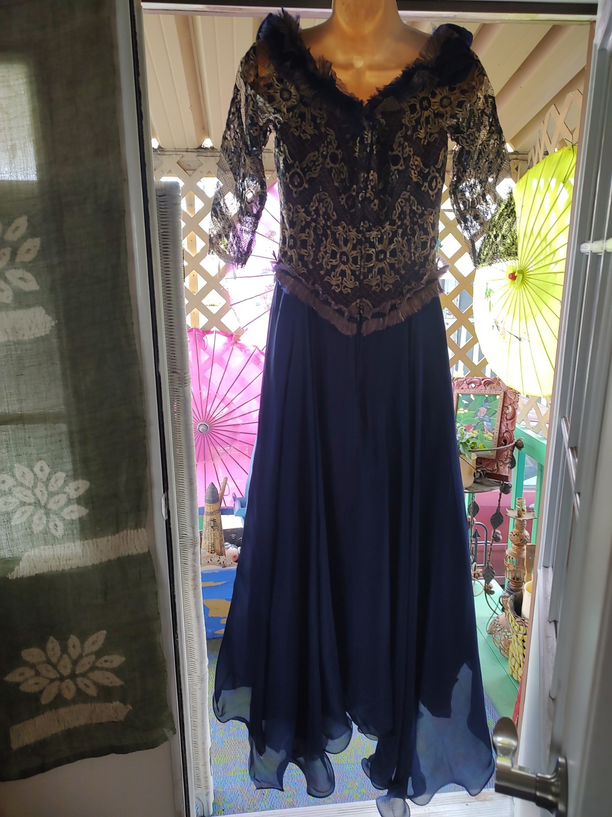 Zandra Rhodes Vintage Eveningown, Hand Made In England Couture 8 Silk/Gold Lace