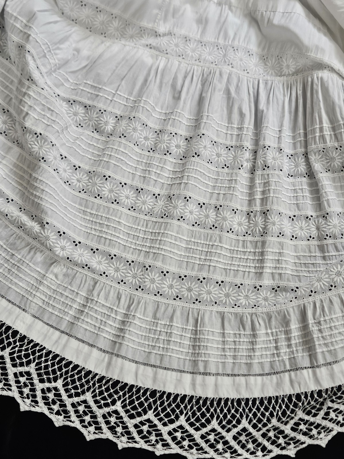 Antique Edwardian Victorian 1900s White Cotton Eyelet Lace Petticoat Altered