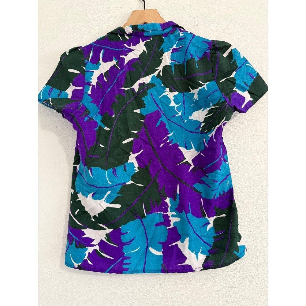 Vintage 1970’s Irene Kasmer – Tropical Floral Button Down Cropped Blouse