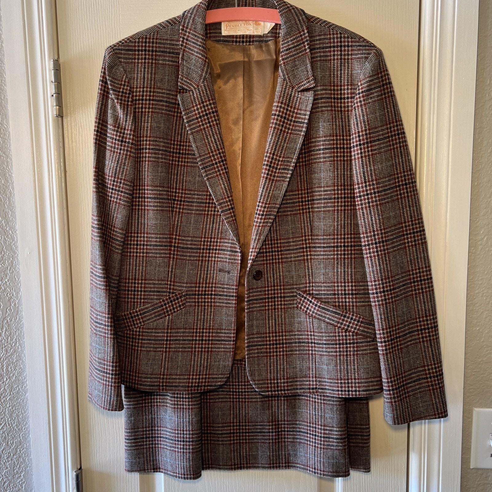 Pendleton Jacket & Skirt Set No Signs Of Wear Plaid Red Blue Brown Black Sz 14