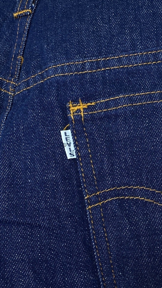 Vintage 1970s LEVI’S for GALS BIG E jeans high waist dark blue wash cotton denim