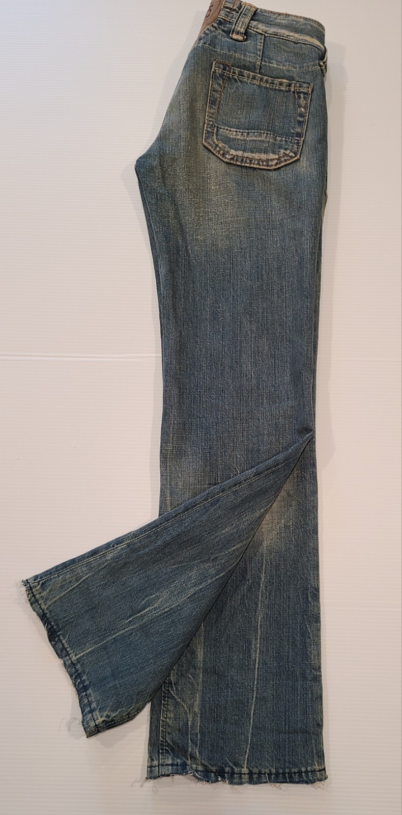 HTC Hollywood Trading Company Vintage Jeans, Made in Italy, sz 26, Distressed
