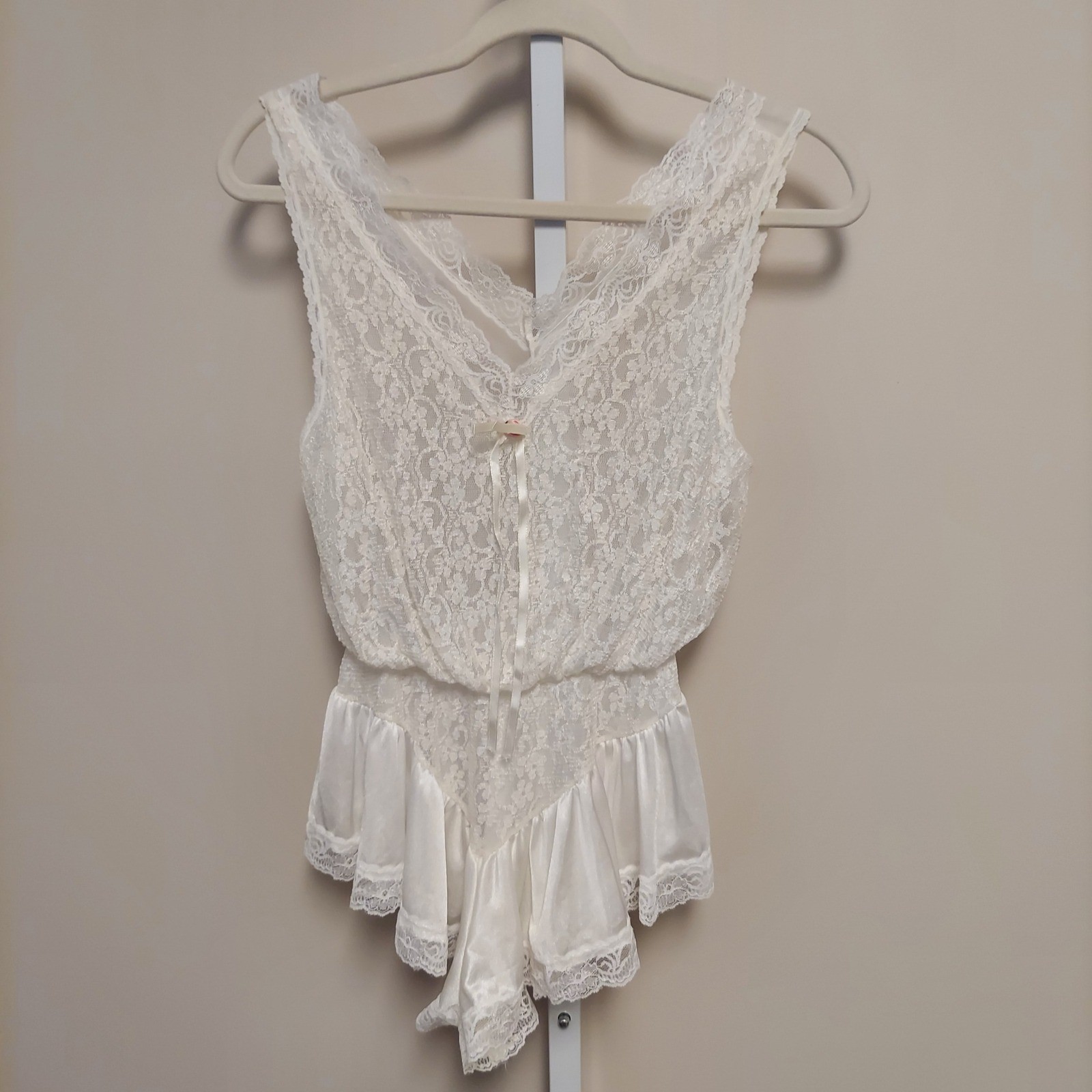 Vintage Inner Most White Lace Teddy Bodysuit Ruffle Satin Trim M Bridal Coquette