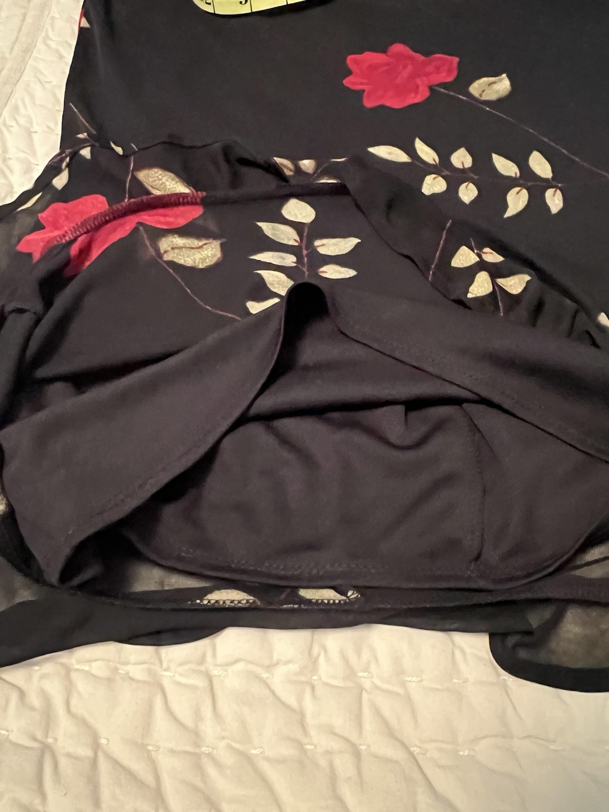 Vintage InG International Newport Group Large Spaghetti, Straps Black Red Roses