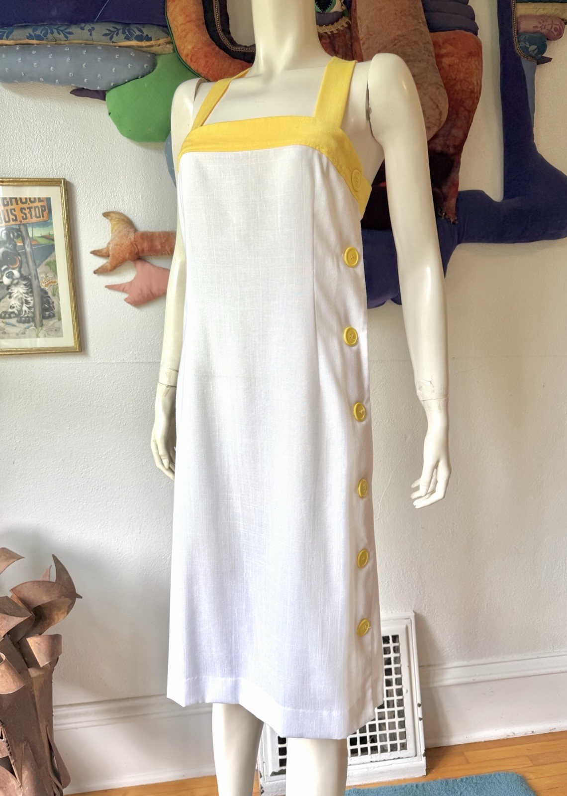 Vintage 1970s 1980s SIDE BUTTON DRESS Cotton White Yellow ‘Pedestal’ Cross Back