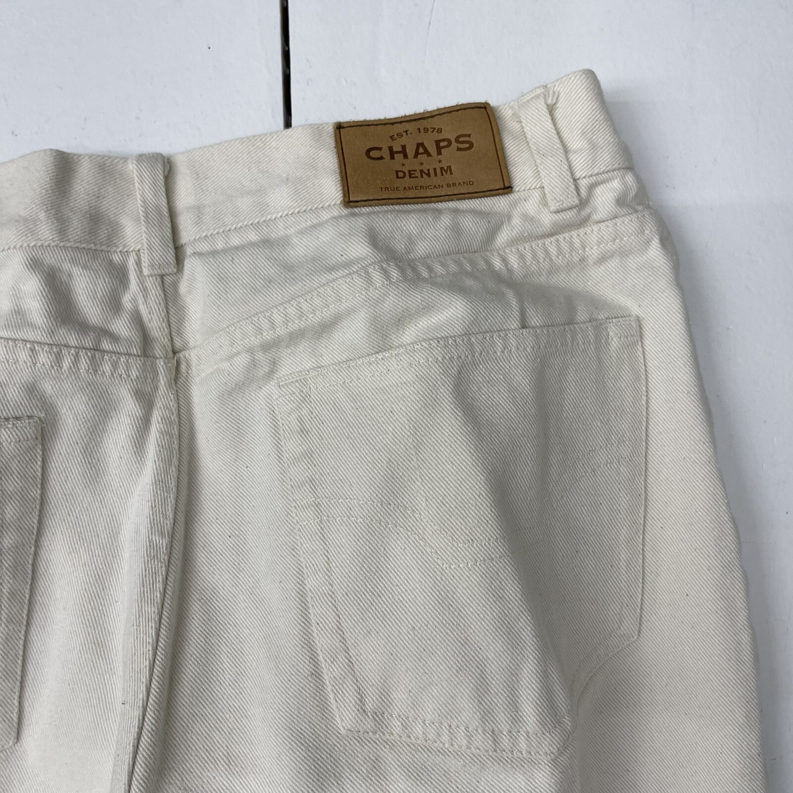Vintage Chaps White Denim Beaded Pocket Straight Leg Jeans Women’s Size 10