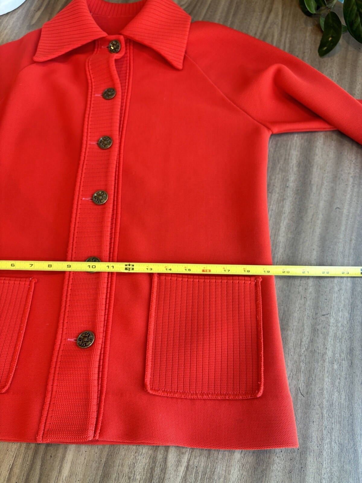 Vintage 1970’s Knit Collared Buttoned Knit Sweater Pristine Tomato Red Size M