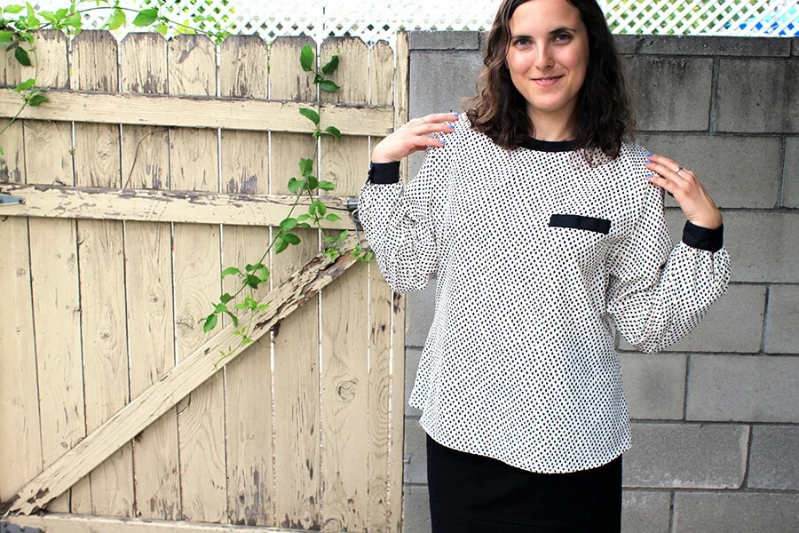 Vintage Diamond Print Long Sleeve Blouse Size 10 geometric black White 80s 90s