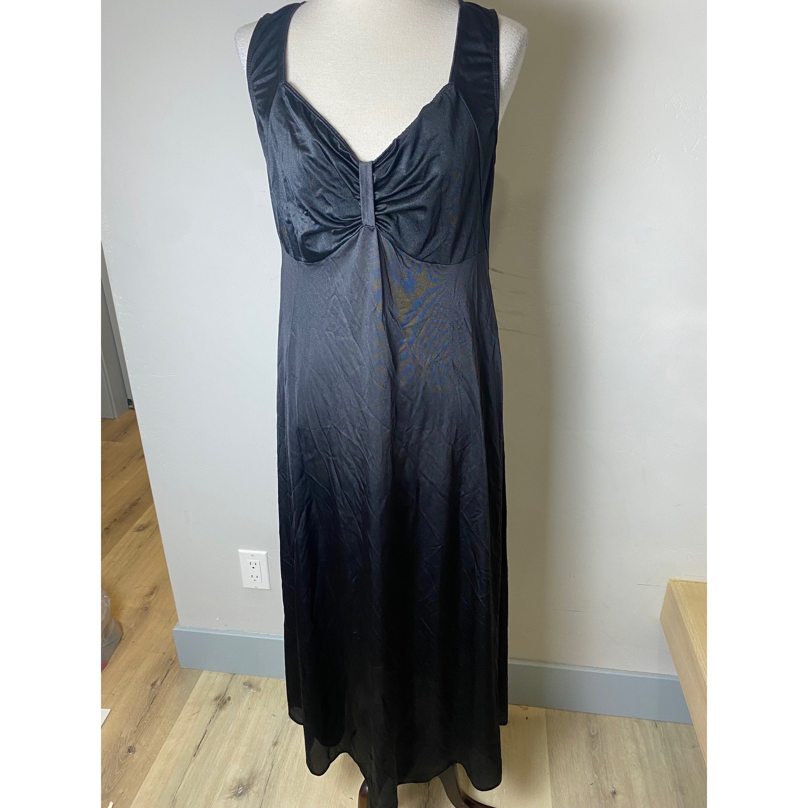 Vintage Undercover Wear Black Nightgown 1X 70s Sleeveless Maxi Lingerie USA Made