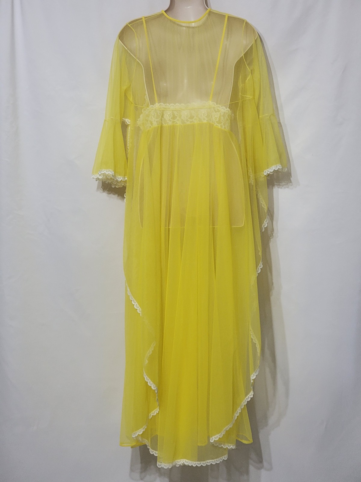 Vintage Yellow Sheer Chiffon Peignoir Set Robe & Nightgown Large ILGWU Stamp EUC