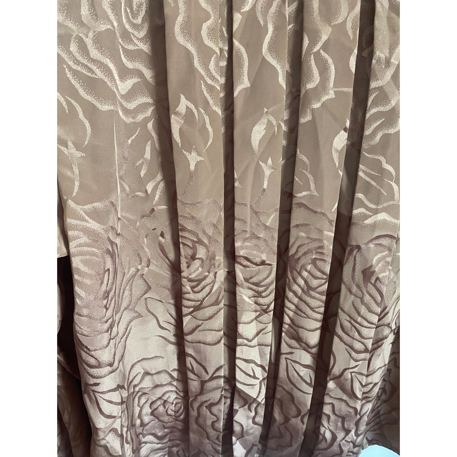 Laura and Jayne Vintage Tan Floral Jacquard Mock Neck Pleated Blouse