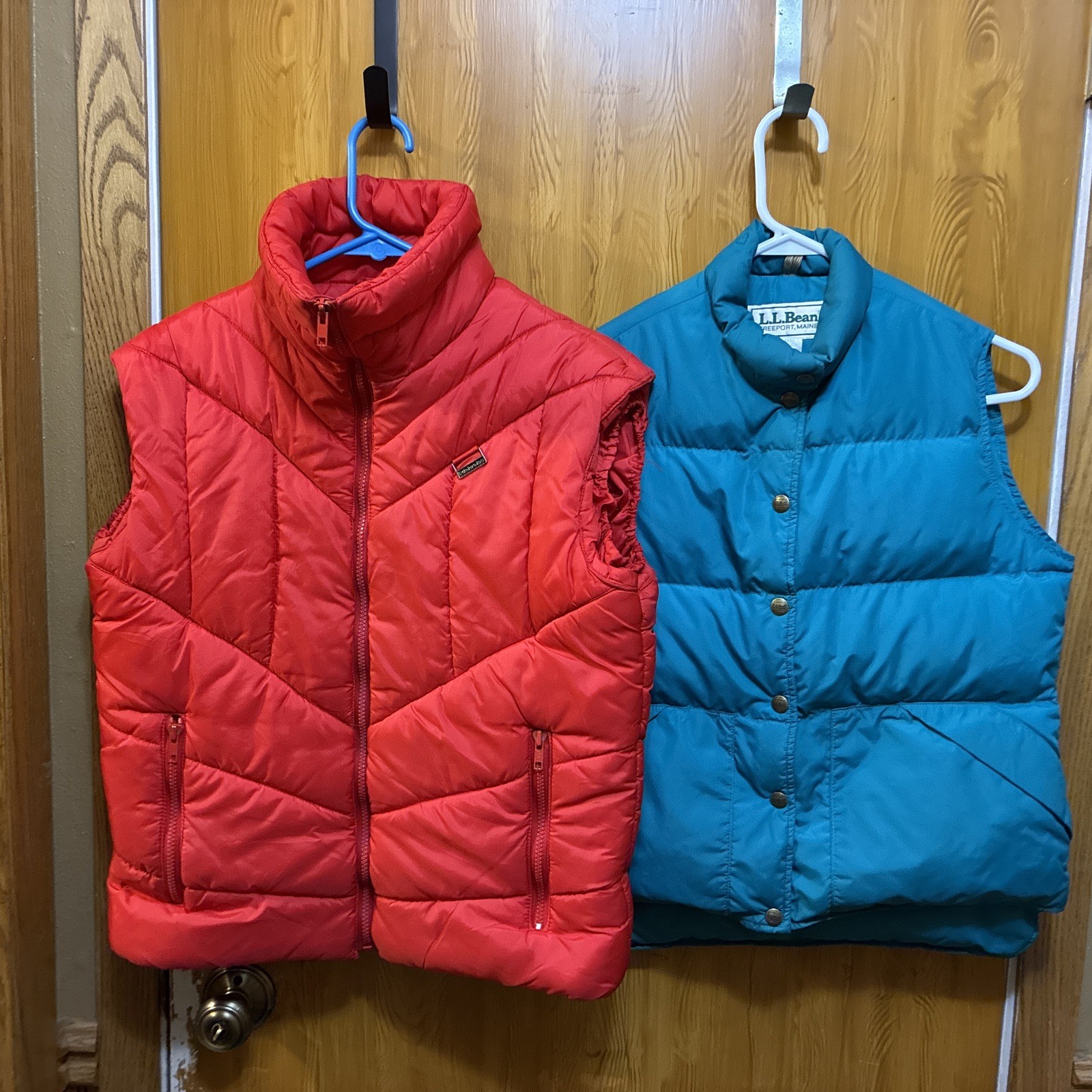 (2) Vintage Puffer Vests Women’s Size S L.L. Bean & Edelweiss Ski Wear